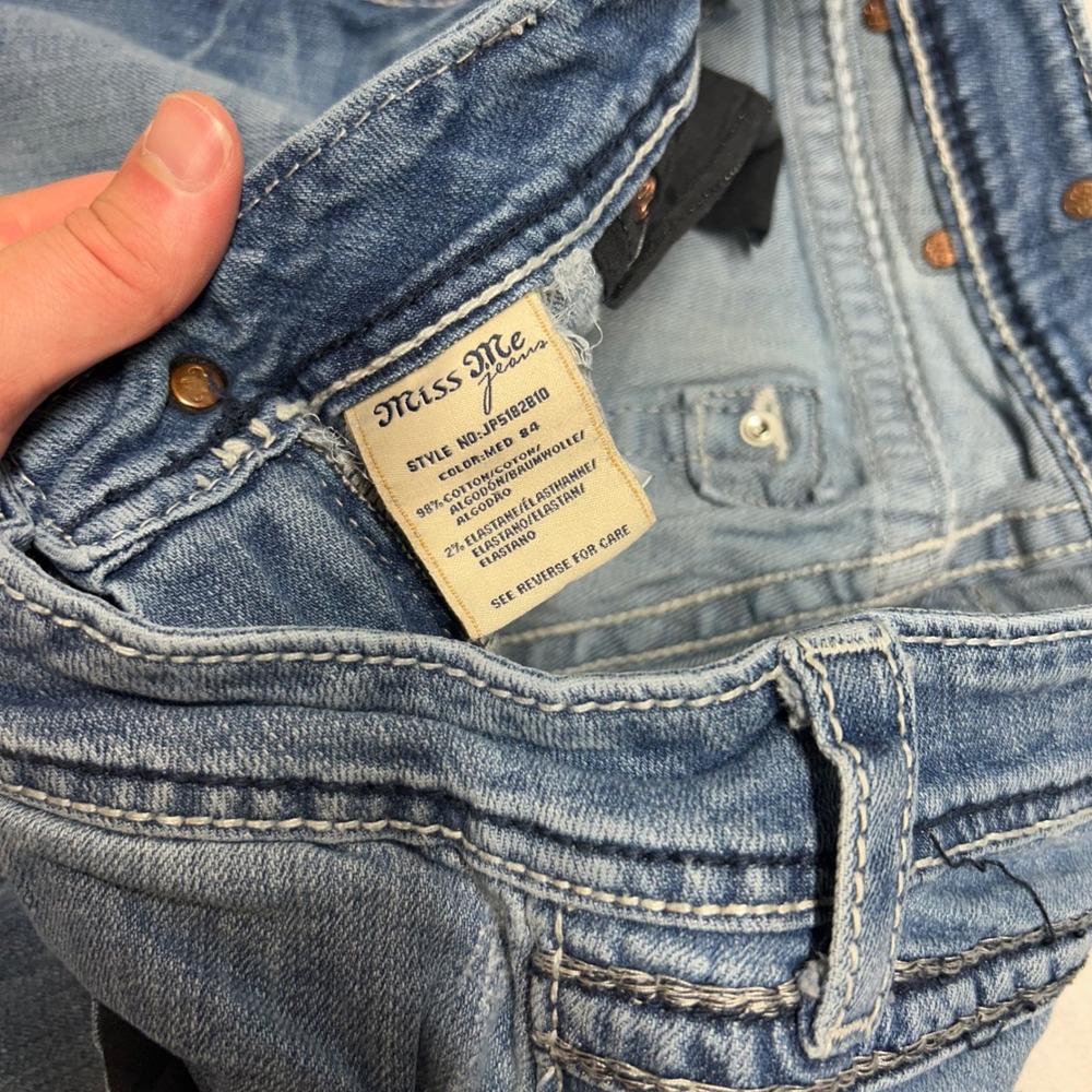 Miss Me Bootcut Jeans Size 30 Fleur De Lis Studded Medium Wash JP5182B10 Blue - Picture 8 of 10